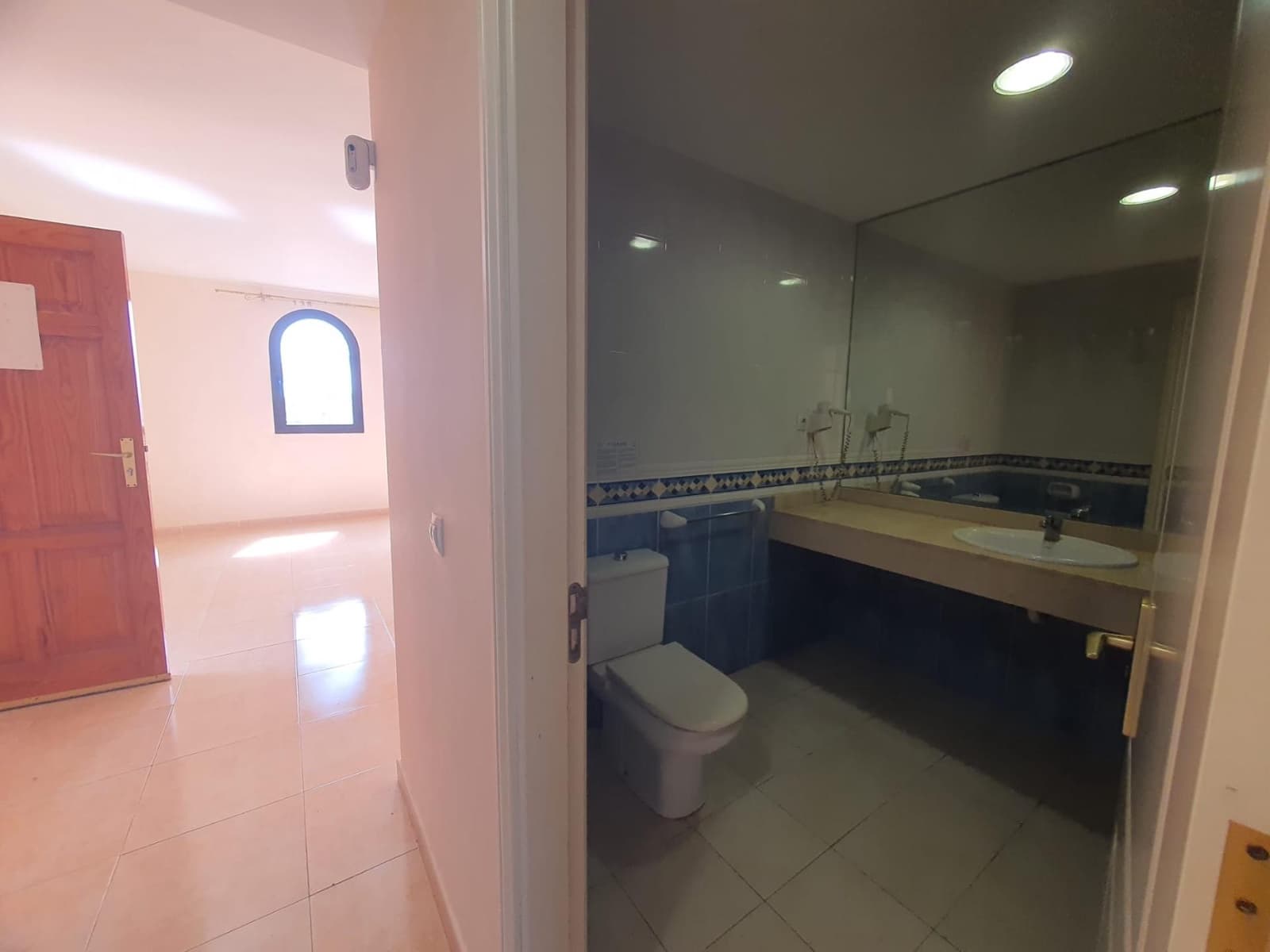 1 bedroom Flat for sale in Corralejo with pool - € 165,700 (Ref: 9735828)