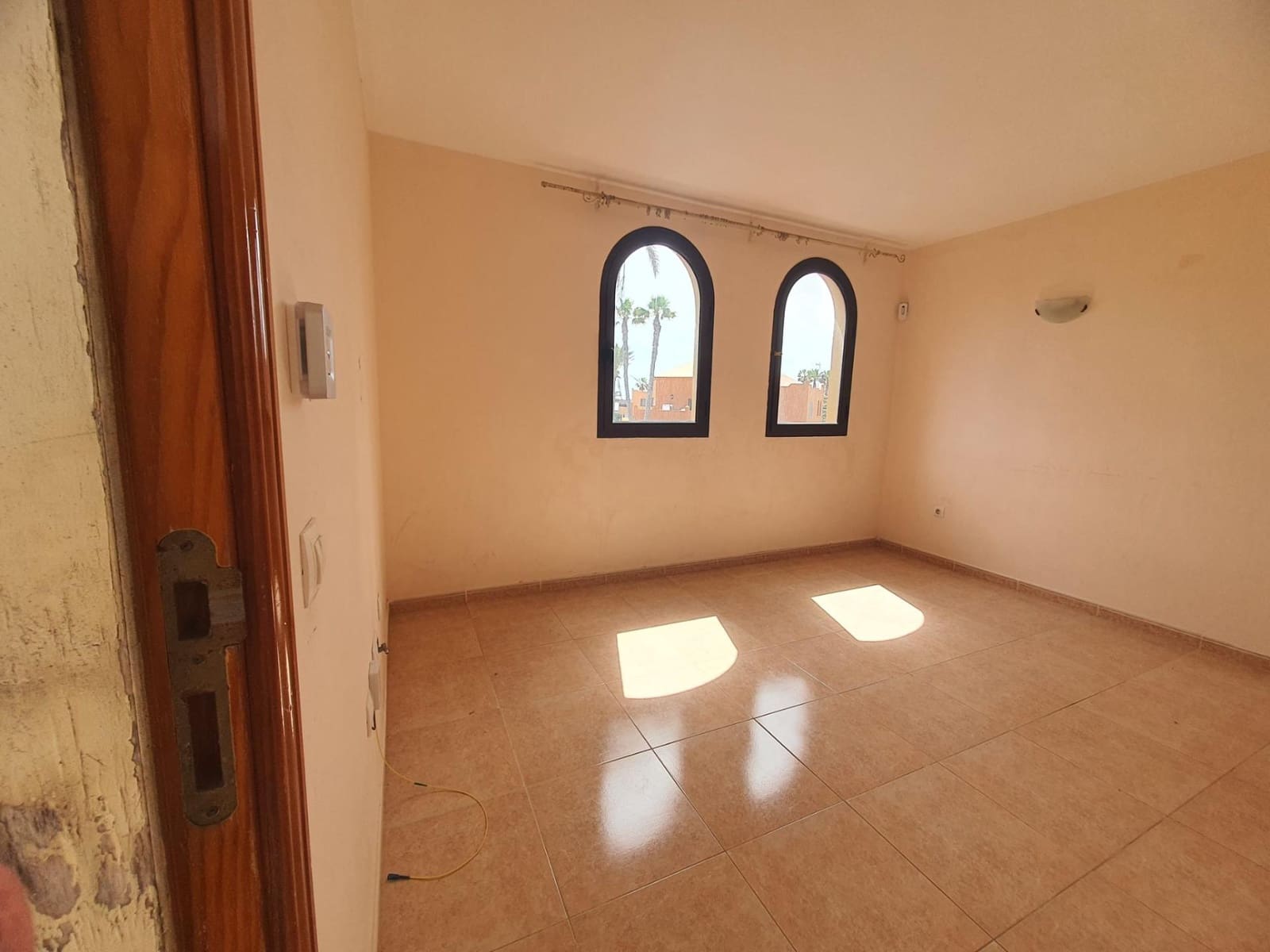 1 bedroom Flat for sale in Corralejo with pool - € 165,700 (Ref: 9735828)