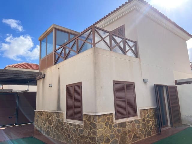 2 soverom Rekkehus til salgs i Corralejo, La Oliva med svømmebasseng - € 239 000 (Ref: 9755957)