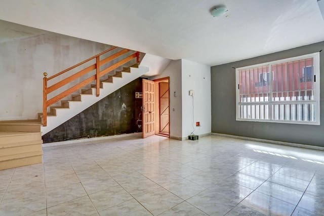 3 makuuhuone Huoneisto myytävänä paikassa Puerto del Rosario - 219 000 € (Ref: 9780776)