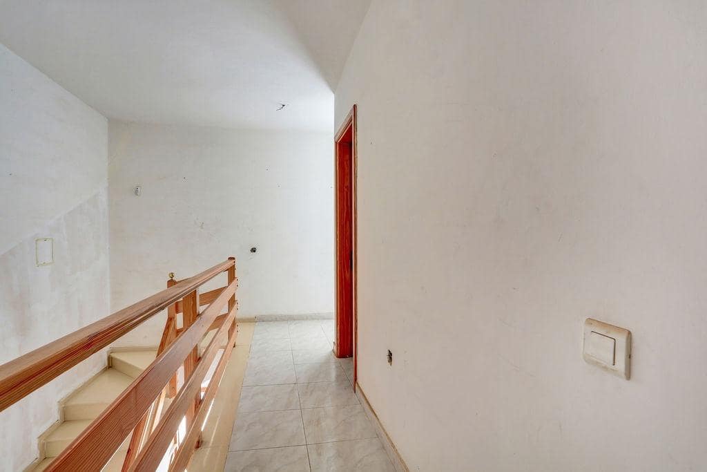 3 makuuhuone Huoneisto myytävänä paikassa Puerto del Rosario - 219 000 € (Ref: 9780776)