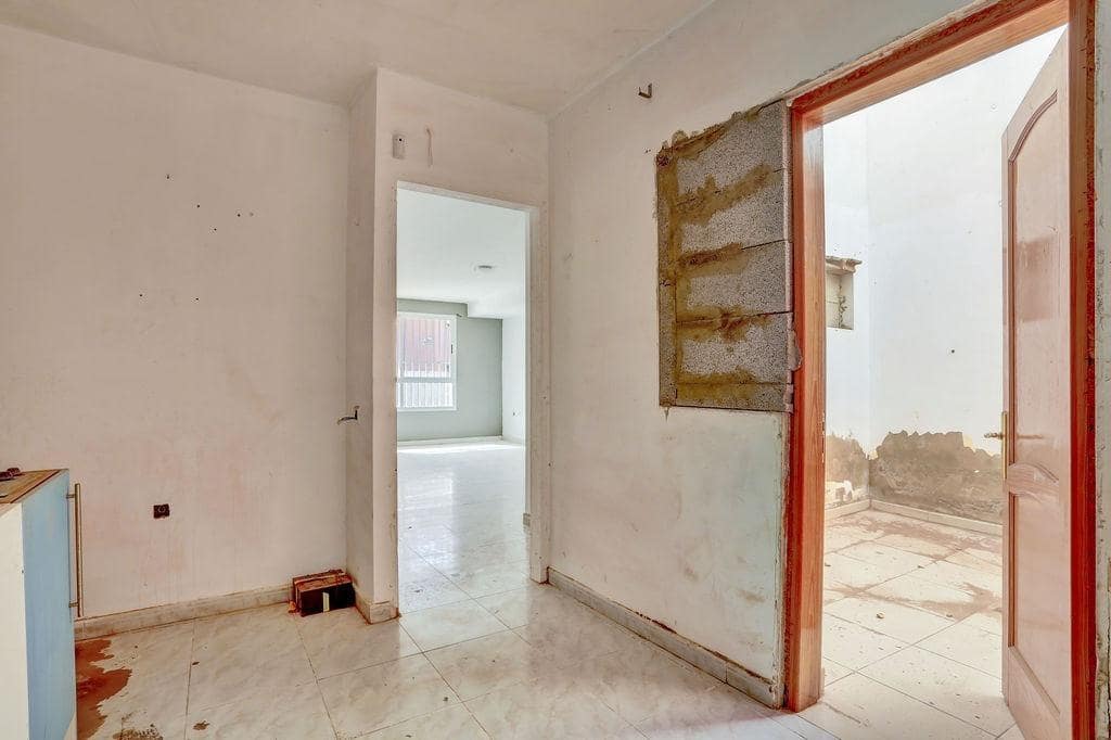 3 makuuhuone Huoneisto myytävänä paikassa Puerto del Rosario - 219 000 € (Ref: 9780776)