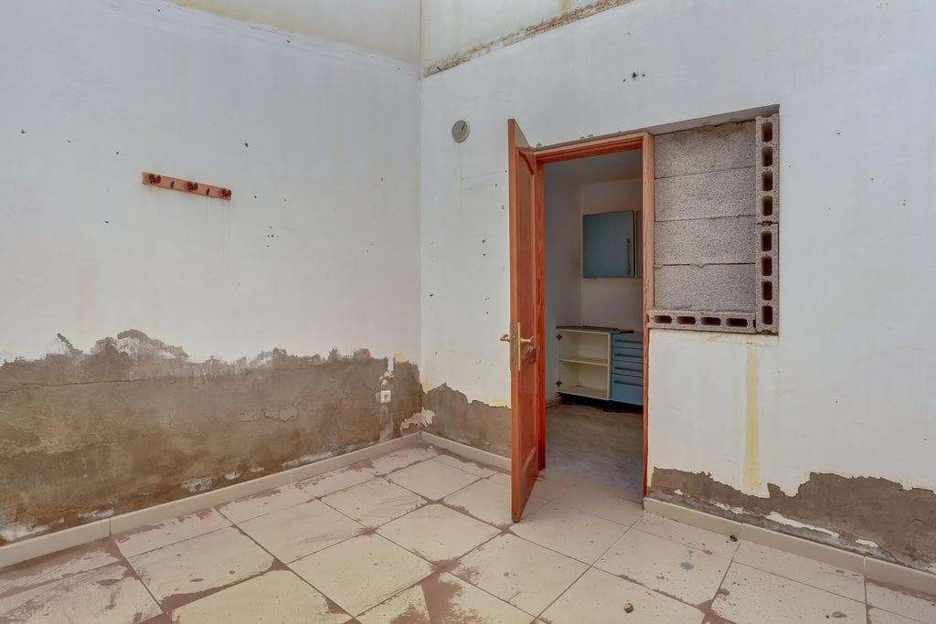 3 makuuhuone Huoneisto myytävänä paikassa Puerto del Rosario - 219 000 € (Ref: 9780776)