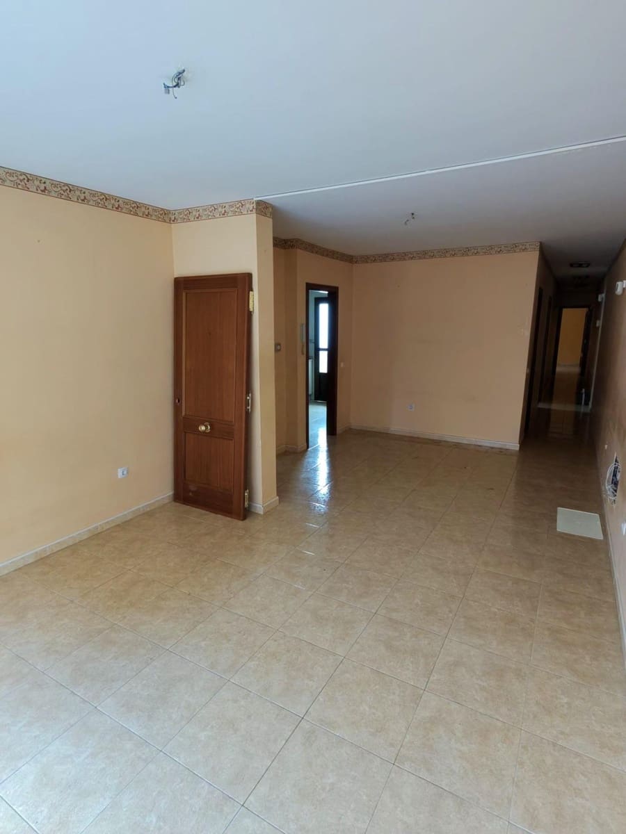 3 bedroom Flat for sale in Puerto del Rosario - € 164,100 (Ref: 9818112)