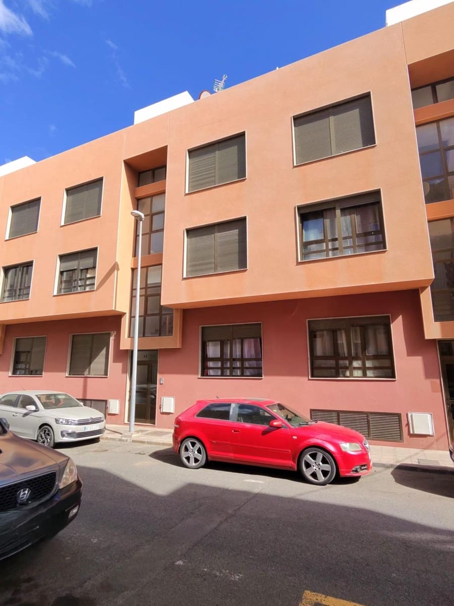 3 bedroom Flat for sale in Puerto del Rosario - € 164,100 (Ref: 9818112)