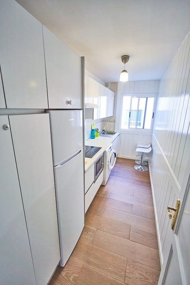 3 bedroom Flat for sale in Corralejo - € 249,000 (Ref: 9831758)