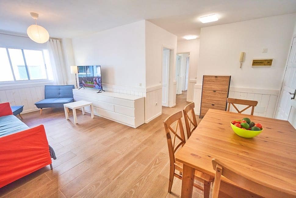 3 bedroom Flat for sale in Corralejo - € 249,000 (Ref: 9831758)