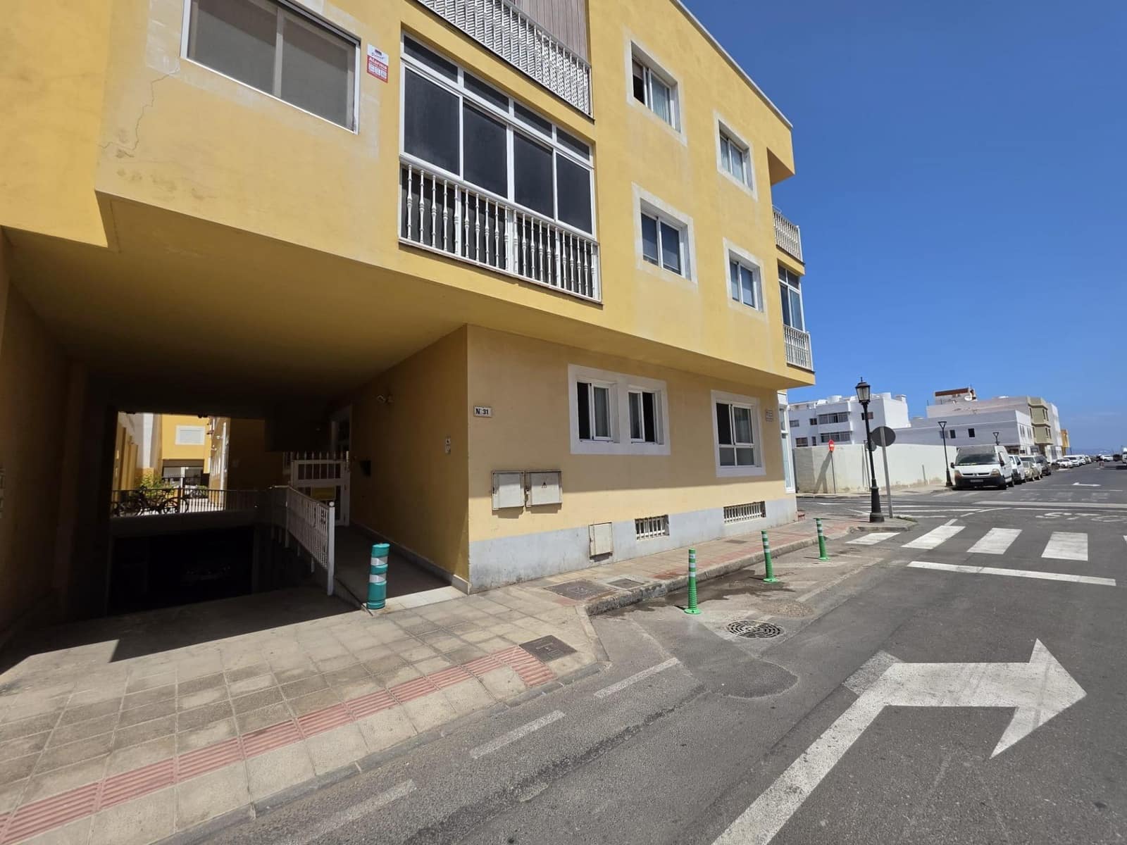 2 bedroom Flat for sale in Corralejo - € 205,000 (Ref: 9831759)