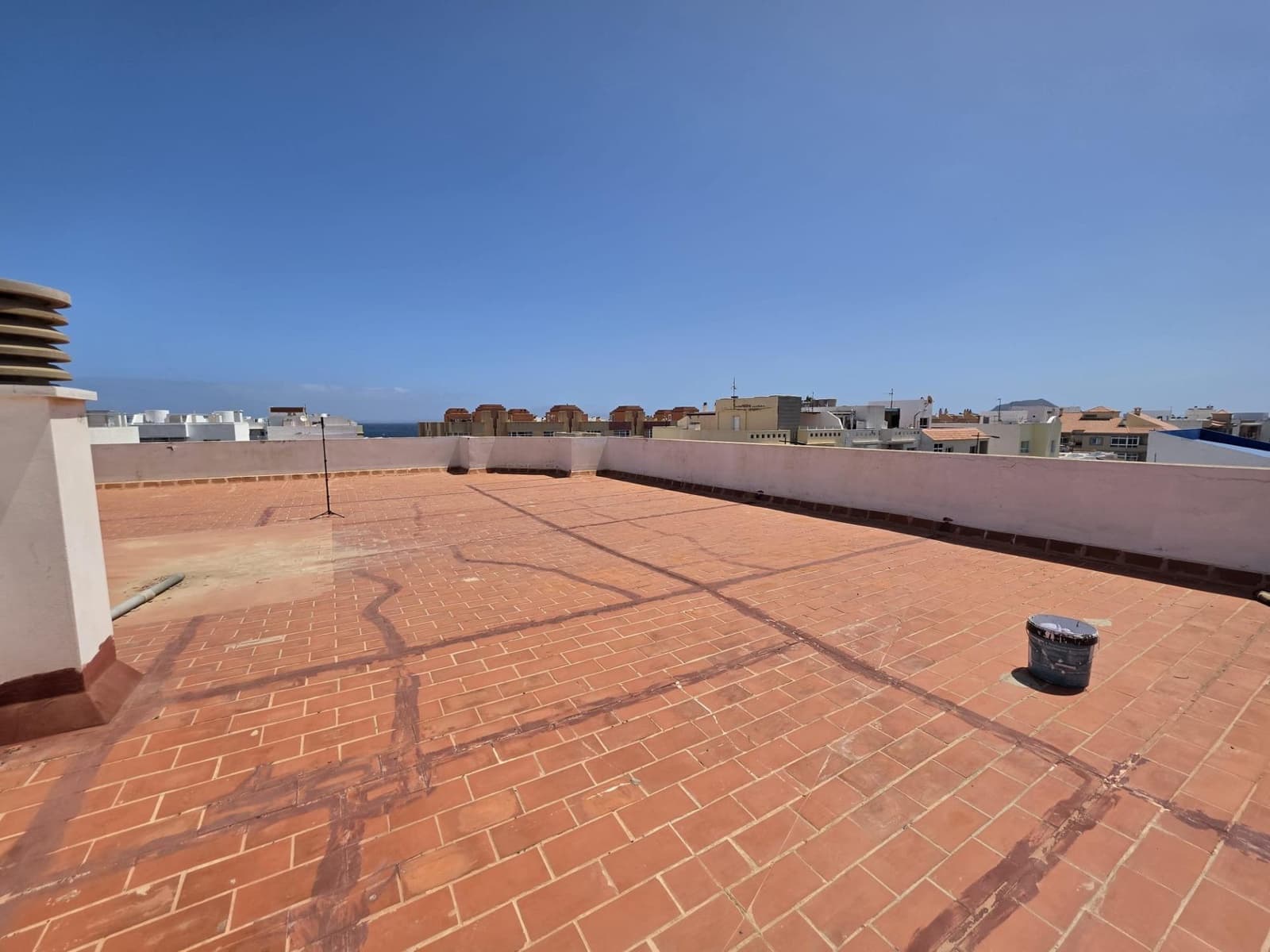 2 bedroom Flat for sale in Corralejo - € 205,000 (Ref: 9831759)