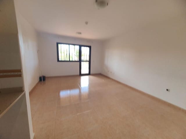 Piso de 1 habitación en Corralejo, La Oliva en venta con piscina - 162.200 € (Ref: 9831760)