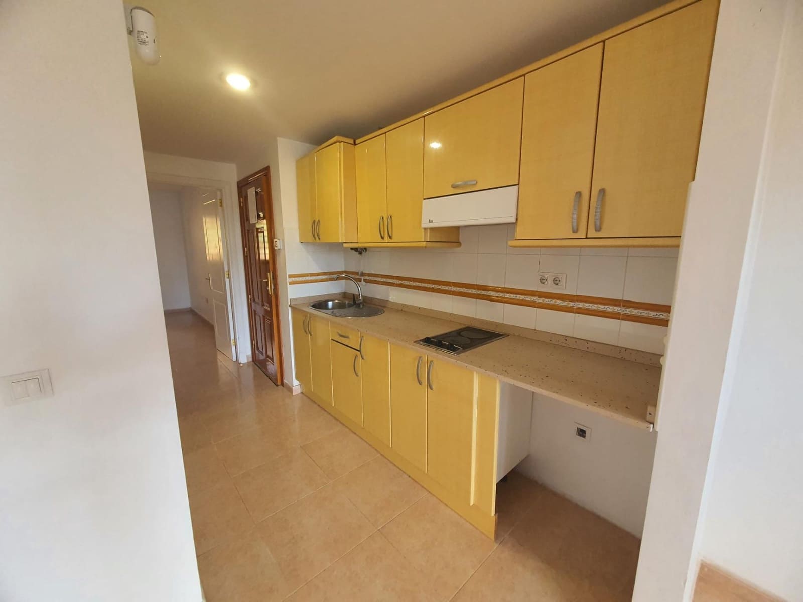 1 bedroom Flat for sale in Corralejo with pool - € 162,200 (Ref: 9831760)