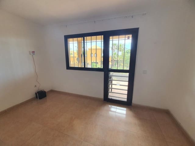 Piso de 1 habitación en Corralejo, La Oliva en venta con piscina - 162.200 € (Ref: 9831760)