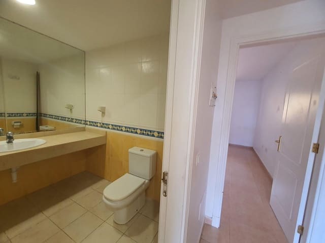 Piso de 1 habitación en Corralejo, La Oliva en venta con piscina - 162.200 € (Ref: 9831760)