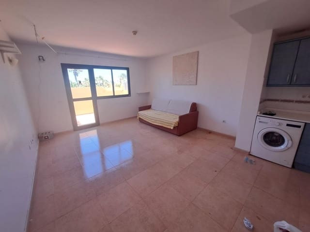 1 chambre Appartement à vendre à Corralejo, La Oliva avec piscine - 152 000 € (Ref: 9855706)