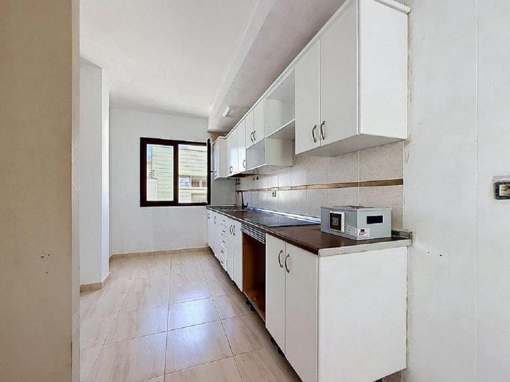 Piso de 2 habitaciones en Puerto del Rosario en venta - 185.000 € (Ref: 9860302)