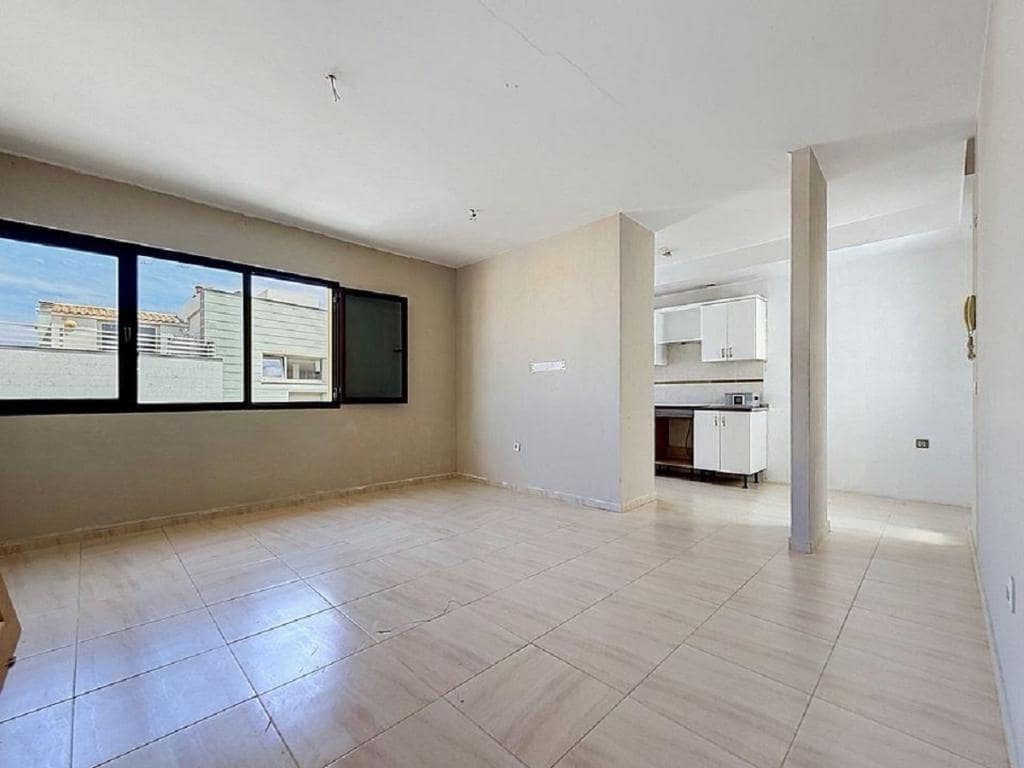 Piso de 2 habitaciones en Puerto del Rosario en venta - 185.000 € (Ref: 9860302)
