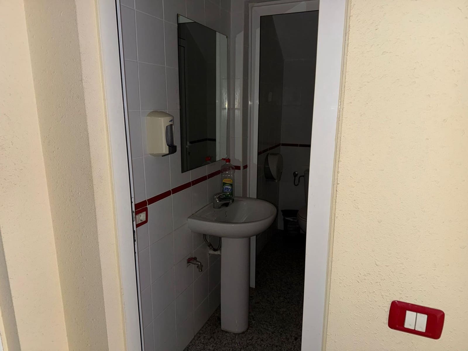 Erhverv til salg i Puerto del Rosario - € 160.000 (Ref: 9862055)