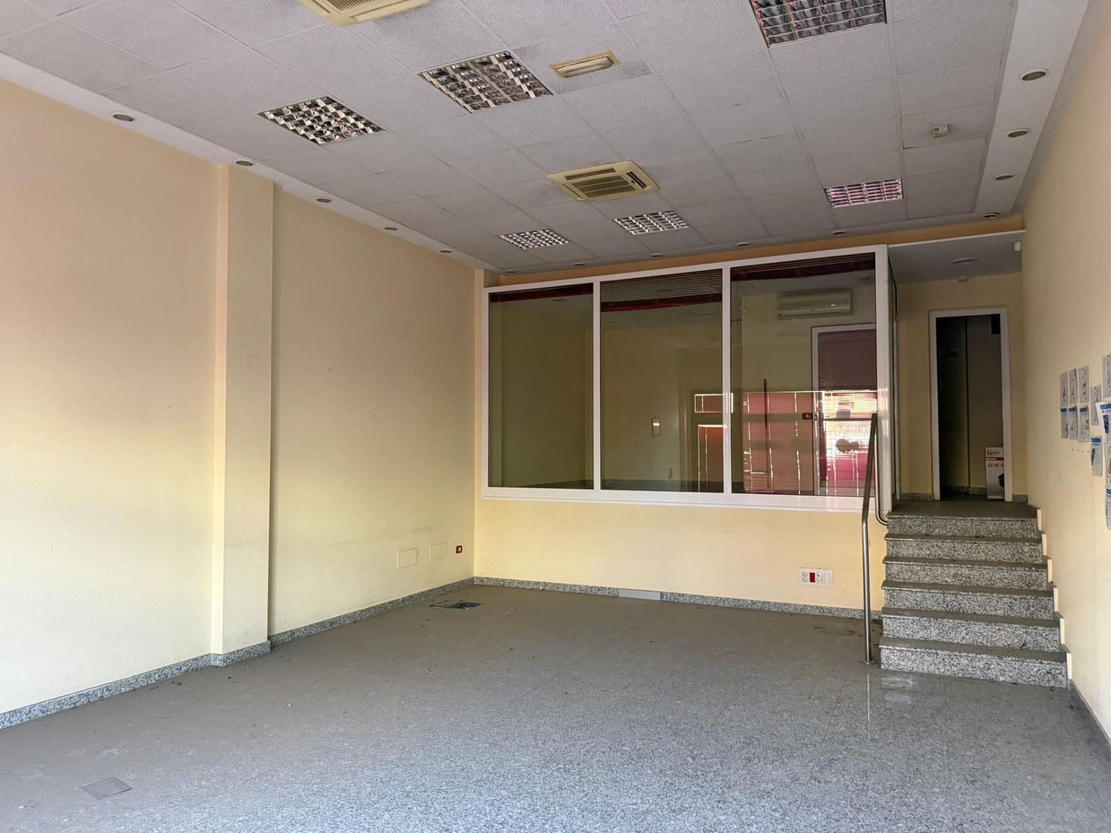 Erhverv til salg i Puerto del Rosario - € 160.000 (Ref: 9862055)