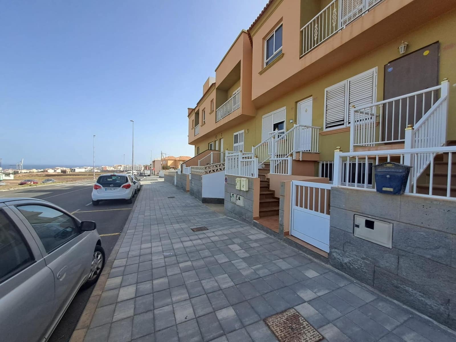 2 bedroom Apartment for sale in Puerto del Rosario - € 165,000 (Ref: 9868836)