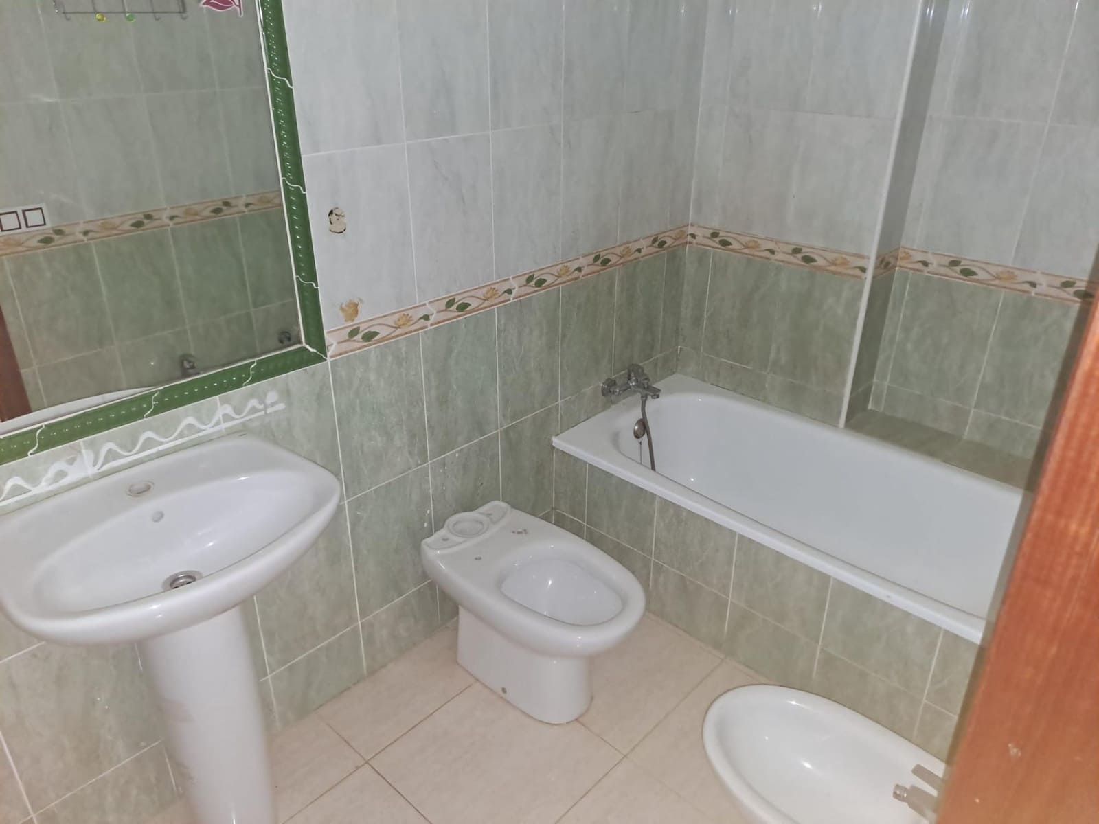 2 bedroom Apartment for sale in Puerto del Rosario - € 165,000 (Ref: 9868836)