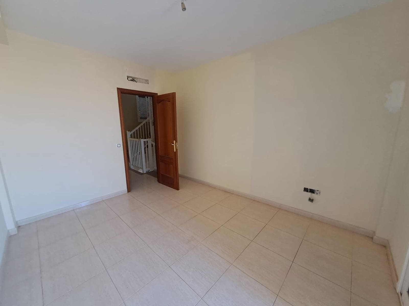 2 bedroom Apartment for sale in Puerto del Rosario - € 165,000 (Ref: 9868836)