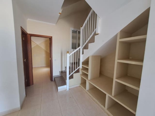 2 makuuhuone Huoneisto myytävänä paikassa Puerto del Rosario - 165 000 € (Ref: 9868836)