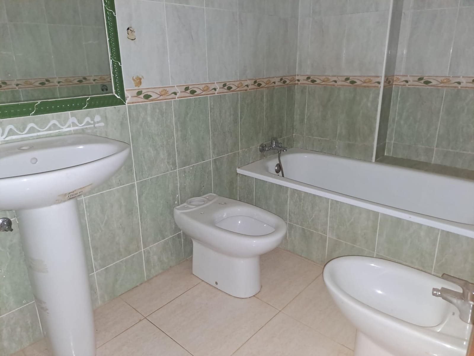 2 bedroom Apartment for sale in Puerto del Rosario - € 165,000 (Ref: 9868836)