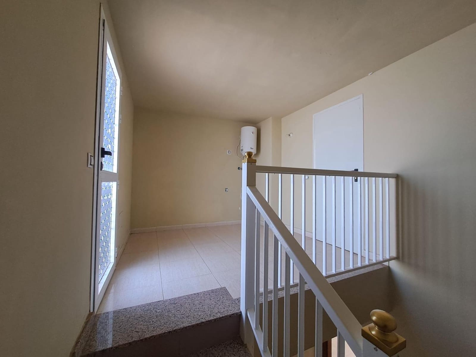 2 bedroom Apartment for sale in Puerto del Rosario - € 165,000 (Ref: 9868836)