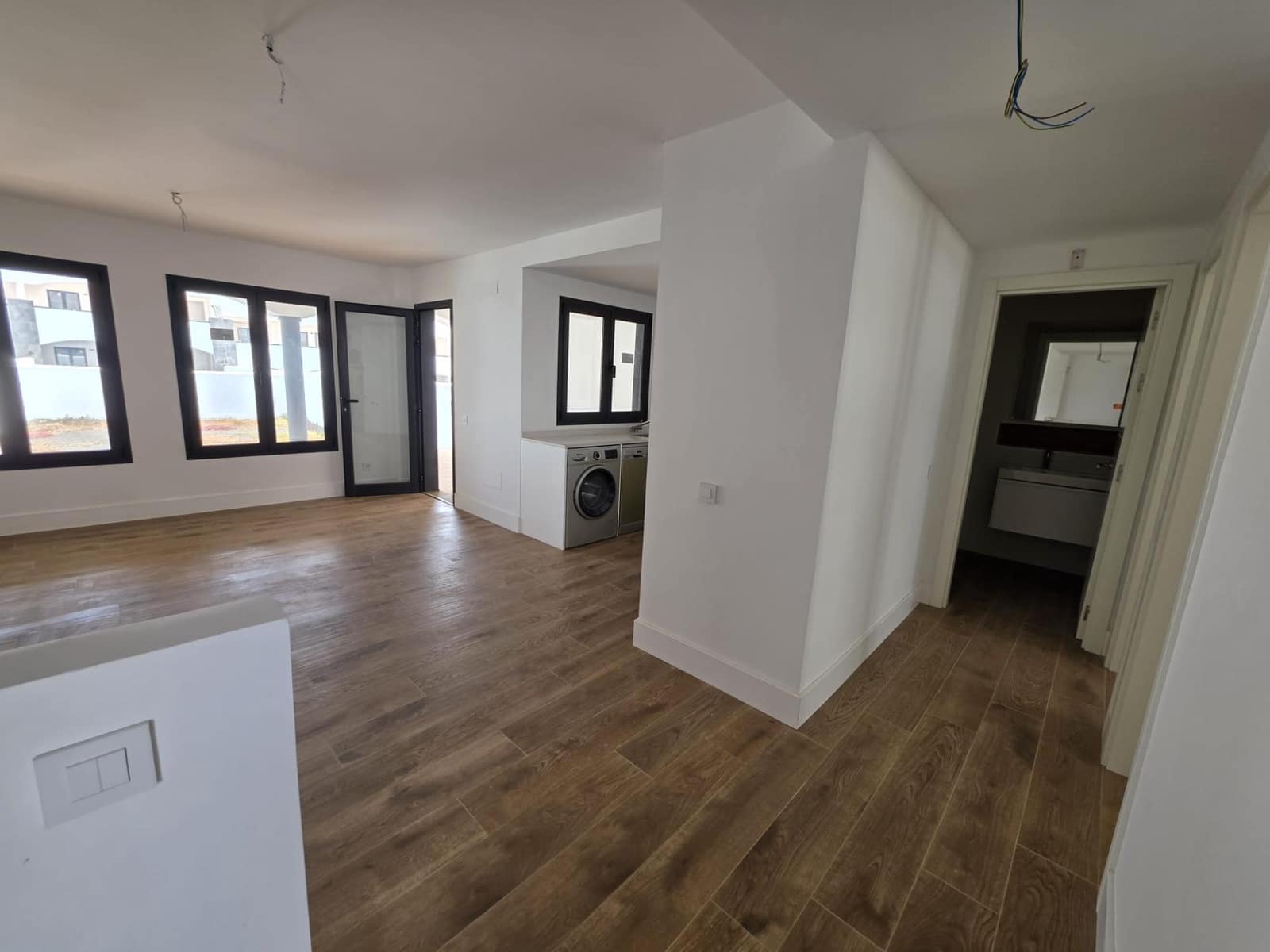 2 bedroom Apartment for sale in Corralejo with pool - € 295,000 (Ref: 9913381)