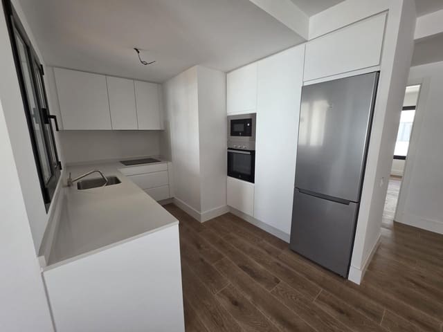 2 quarto Apartamento para venda em Corralejo, La Oliva com piscina - 295 000 € (Ref: 9913381)