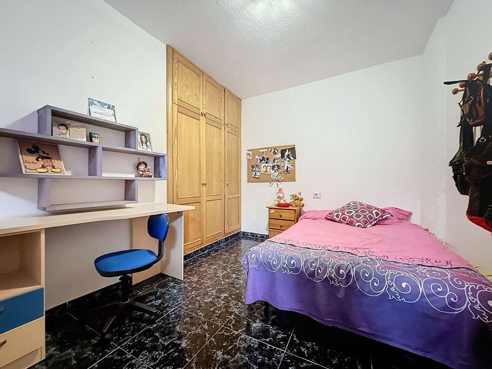 4 chambre Entreprise à vendre à Antigua - 370 000 € (Ref: 9934407)