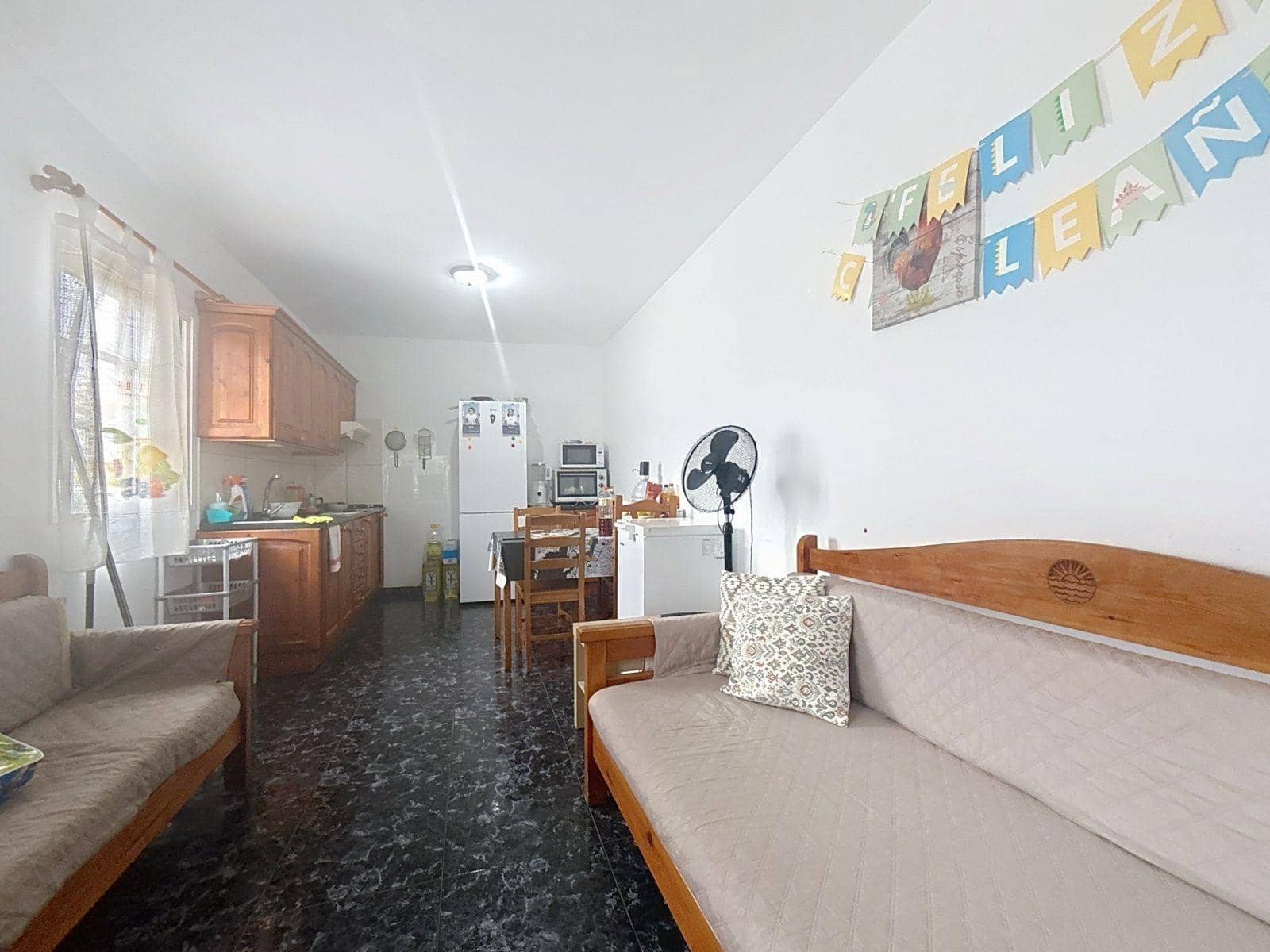 4 chambre Entreprise à vendre à Antigua - 370 000 € (Ref: 9934407)