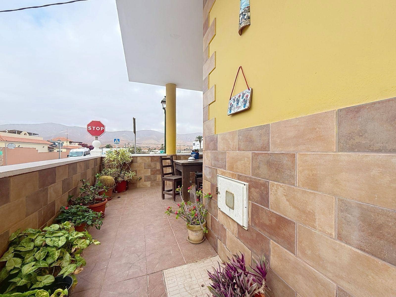 4 chambre Entreprise à vendre à Antigua - 370 000 € (Ref: 9934407)