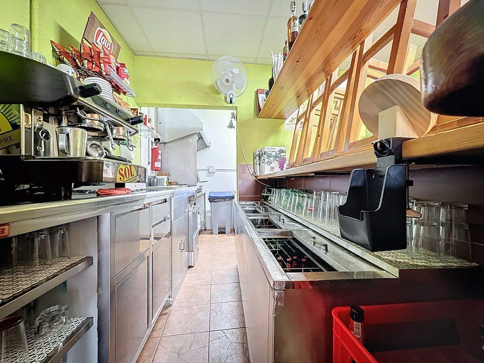 4 chambre Entreprise à vendre à Antigua - 370 000 € (Ref: 9934407)