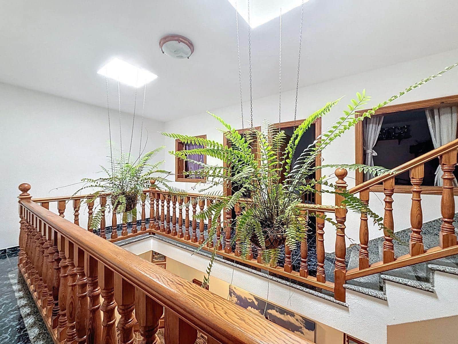 4 chambre Entreprise à vendre à Antigua - 370 000 € (Ref: 9934407)