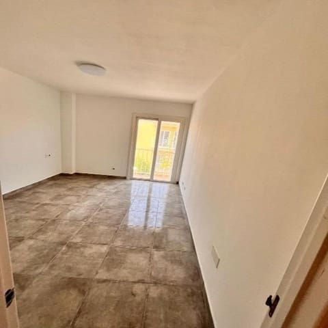 2 soveværelse Lejlighed til salg i Corralejo, La Oliva med swimmingpool - € 255.000 (Ref: 9958136)