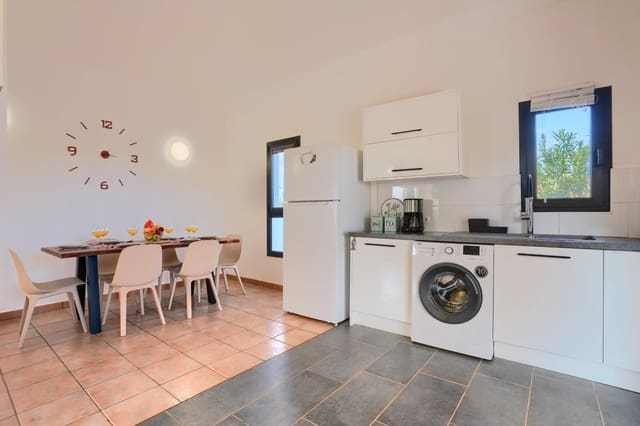 4 soverom Villa til salgs i La Oliva med svømmebasseng - € 565 000 (Ref: 9963329)