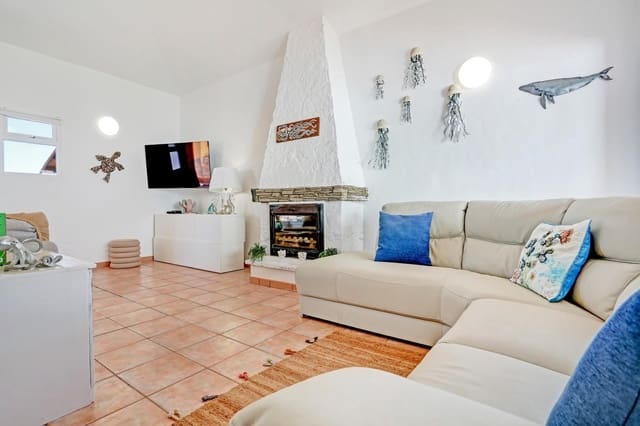 4 soverom Villa til salgs i La Oliva med svømmebasseng - € 565 000 (Ref: 9963329)