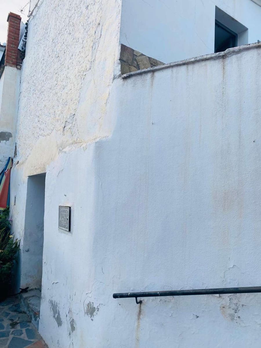 Hus til salgs i El Borge - € 48 000 (Ref: 10033420)