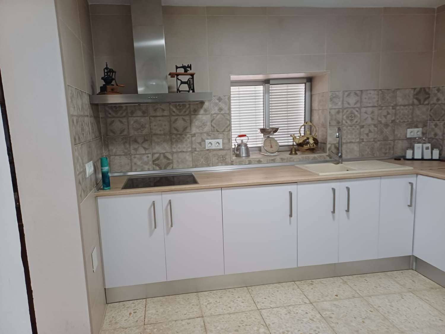 6 bedroom Finca/Country House for sale in Pizarra with garage - € 550,000 (Ref: 10133033)
