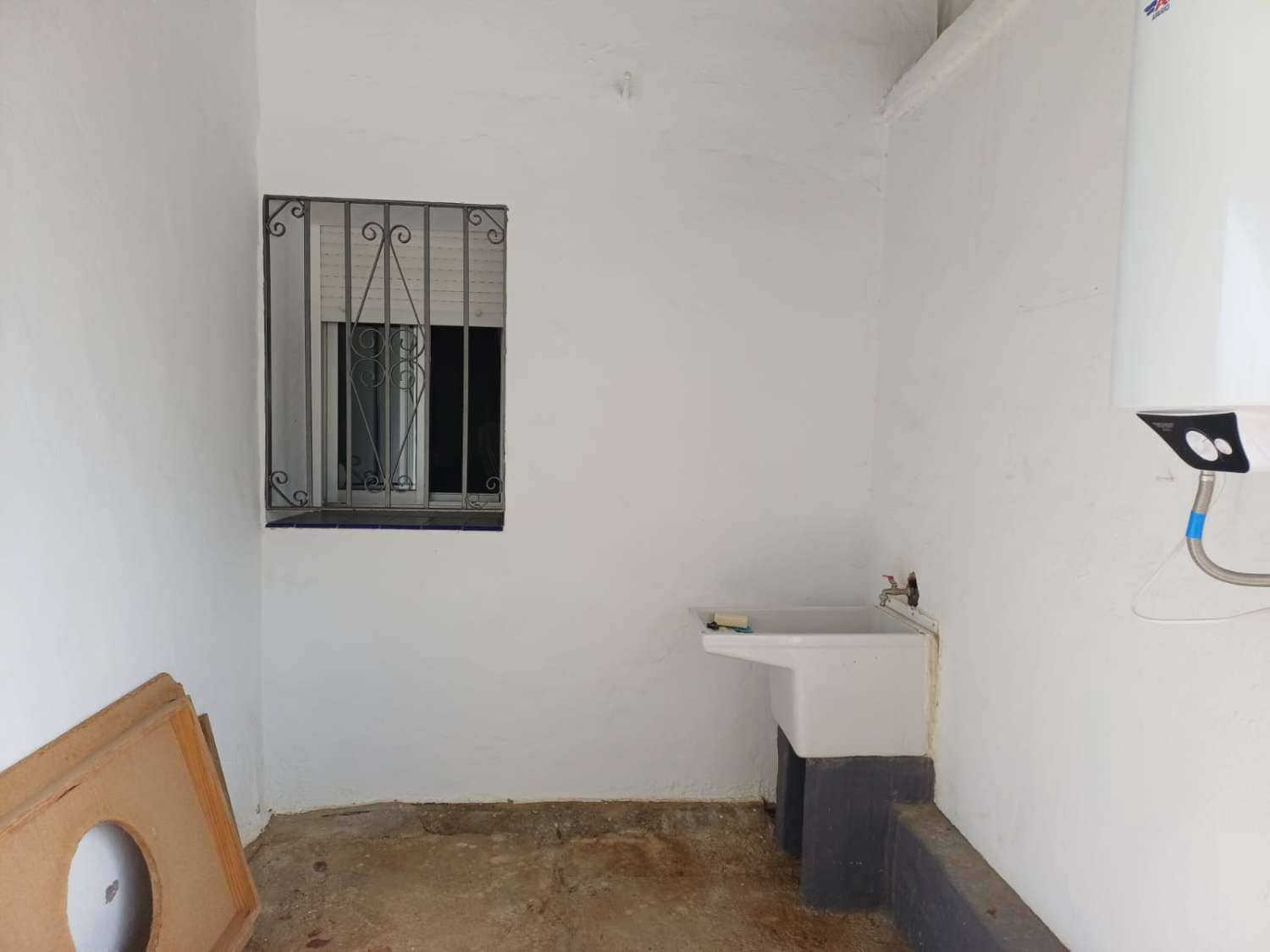 6 bedroom Finca/Country House for sale in Pizarra with garage - € 550,000 (Ref: 10133033)