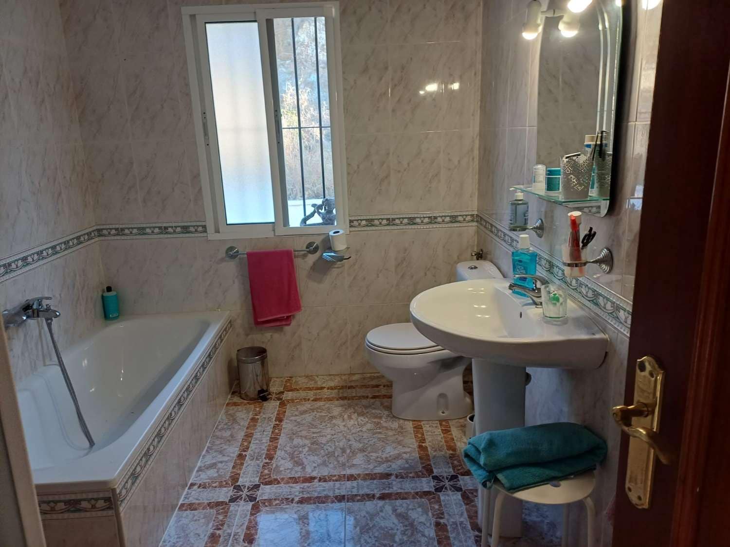 3 soveværelse Finca/Landehus til salg i Malaga by - € 170.000 (Ref: 10157195)