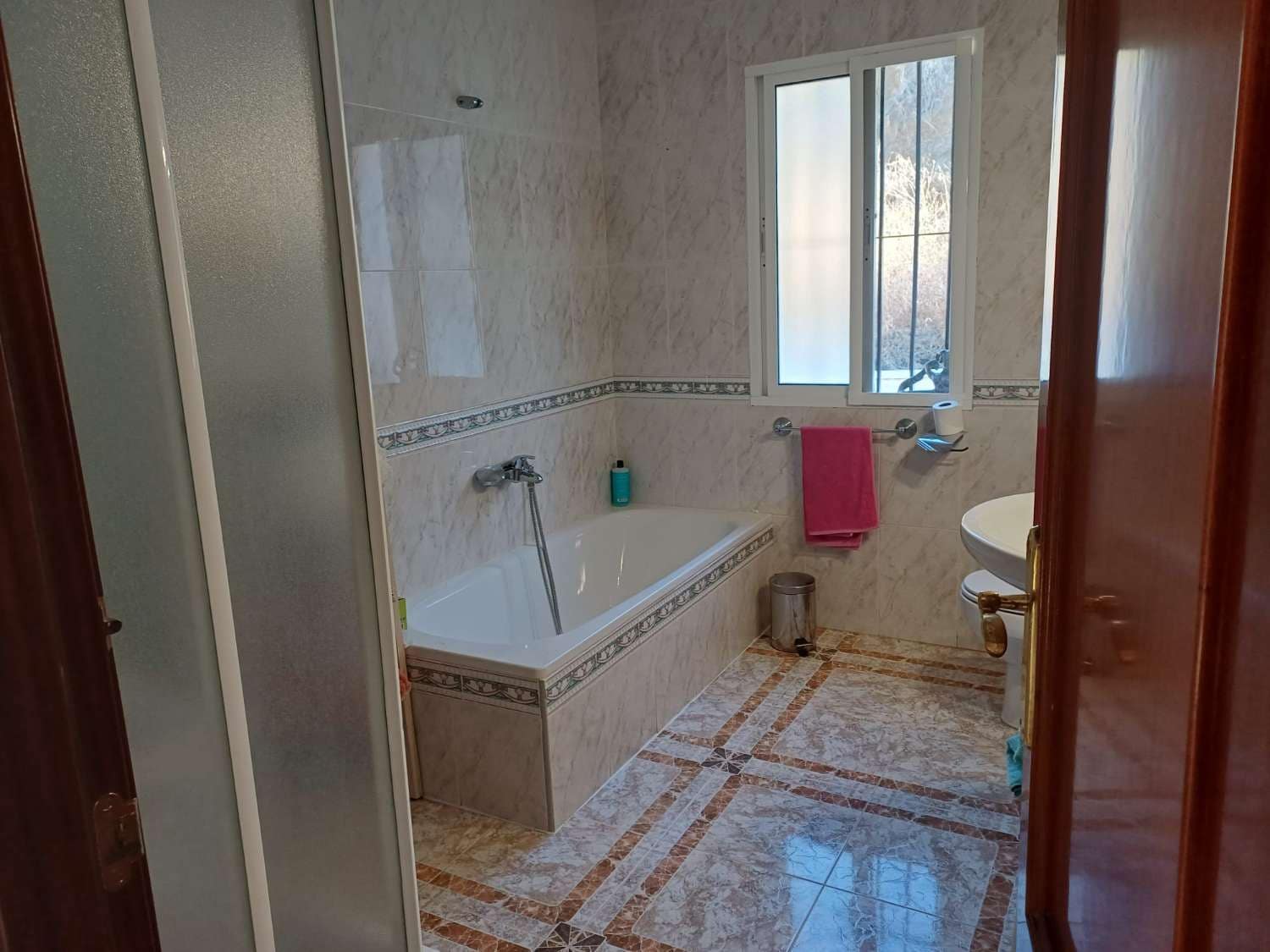 3 soveværelse Finca/Landehus til salg i Malaga by - € 170.000 (Ref: 10157195)