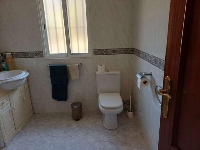 3 soveværelse Finca/Landehus til salg i Olias, Málaga by - € 170.000 (Ref: 10157195)