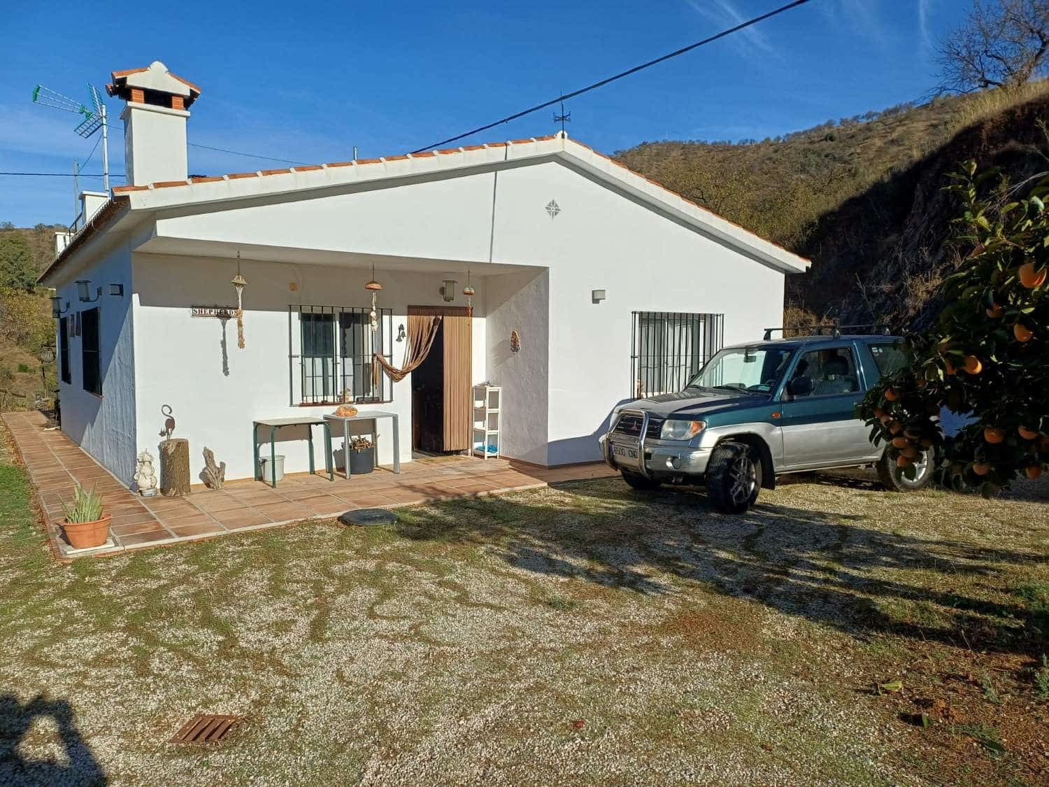 3 soveværelse Finca/Landehus til salg i Malaga by - € 170.000 (Ref: 10157195)