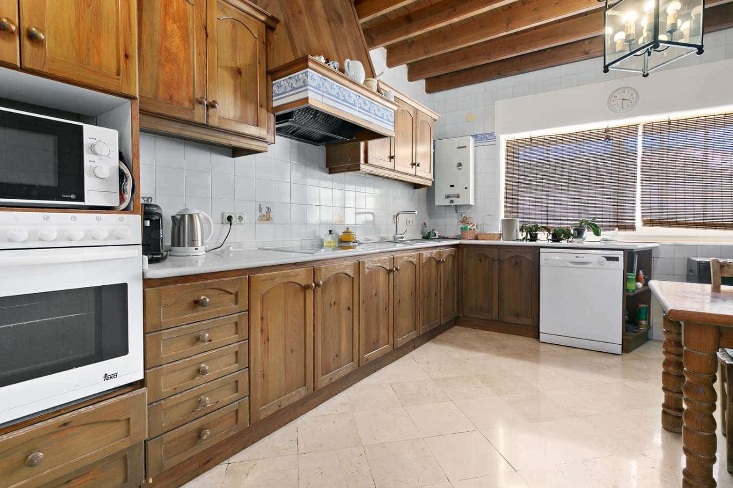 3 bedroom Finca/Country House for sale in Malaga city with pool - € 750,000 (Ref: 8698567)