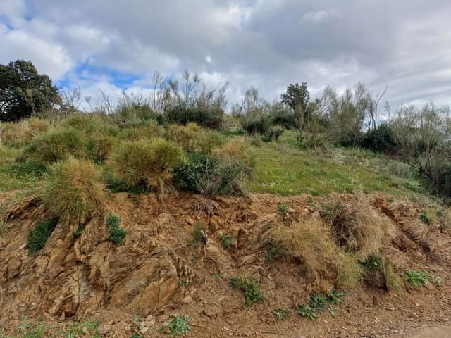 Tontti myytävänä paikassa Macharaviaya - 70 000 € (Ref: 8709681)