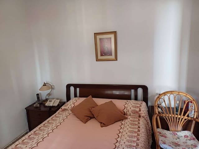 4 sovrum Radhus till salu i Arroyo de los Angeles, Málaga stad - 310 000 € (Ref: 9634657)