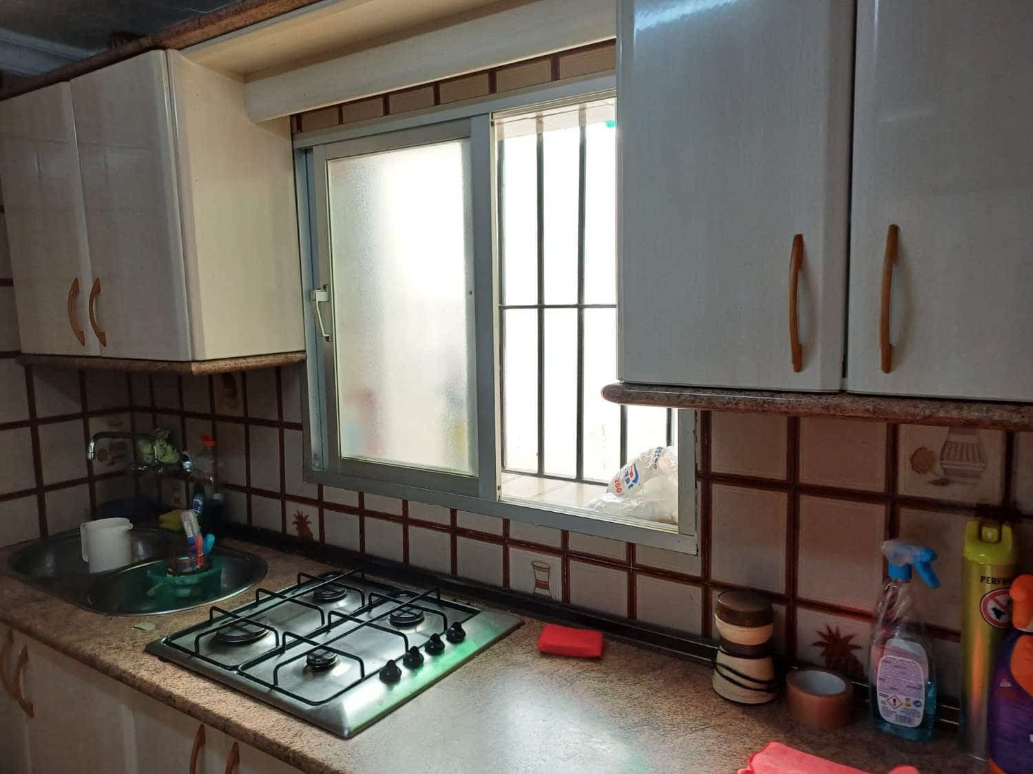 4 sovrum Radhus till salu i Malaga stad - 310 000 € (Ref: 9634657)