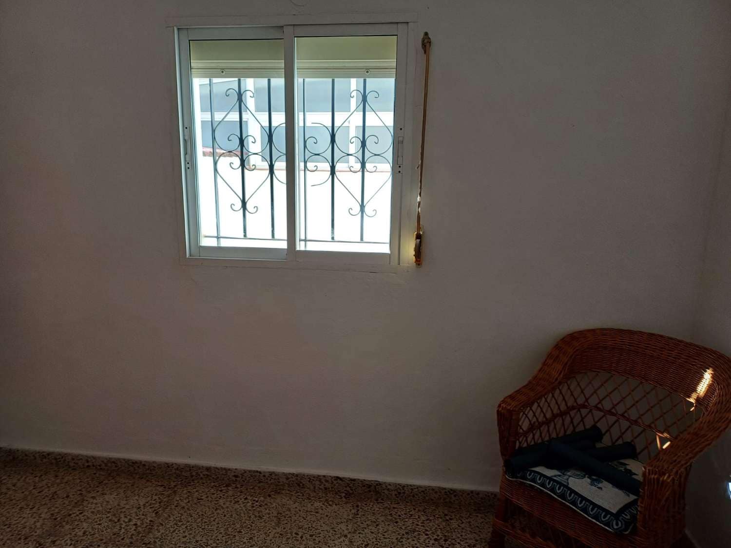 4 sovrum Radhus till salu i Malaga stad - 310 000 € (Ref: 9634657)